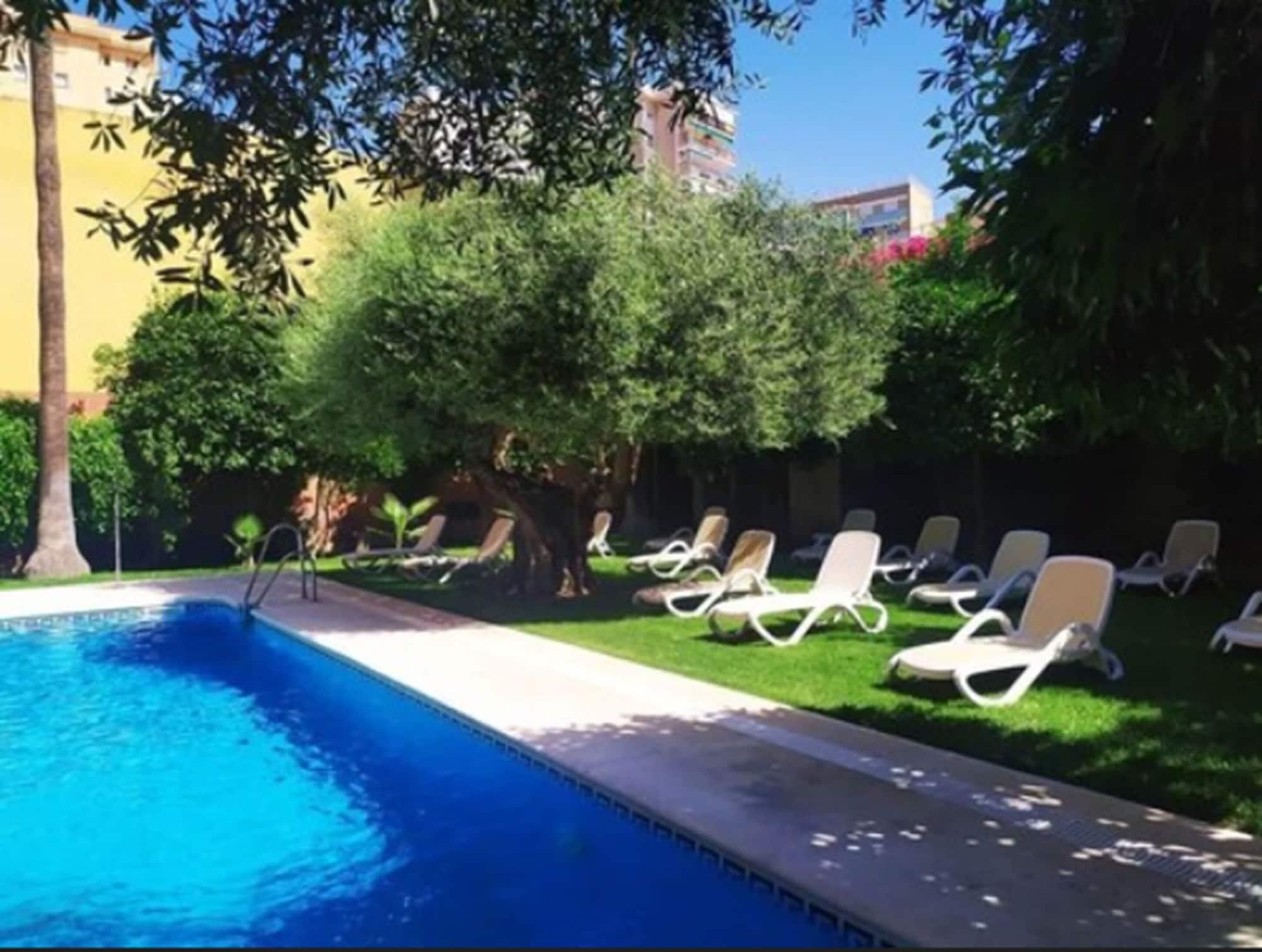 Aacr Hotel Monteolivos Sewilla Zewnętrze zdjęcie
