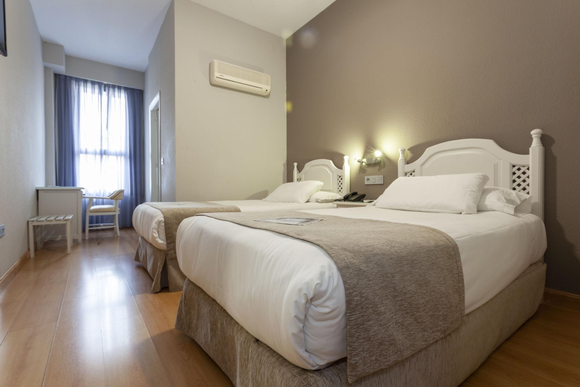 Aacr Hotel Monteolivos Sewilla Zewnętrze zdjęcie