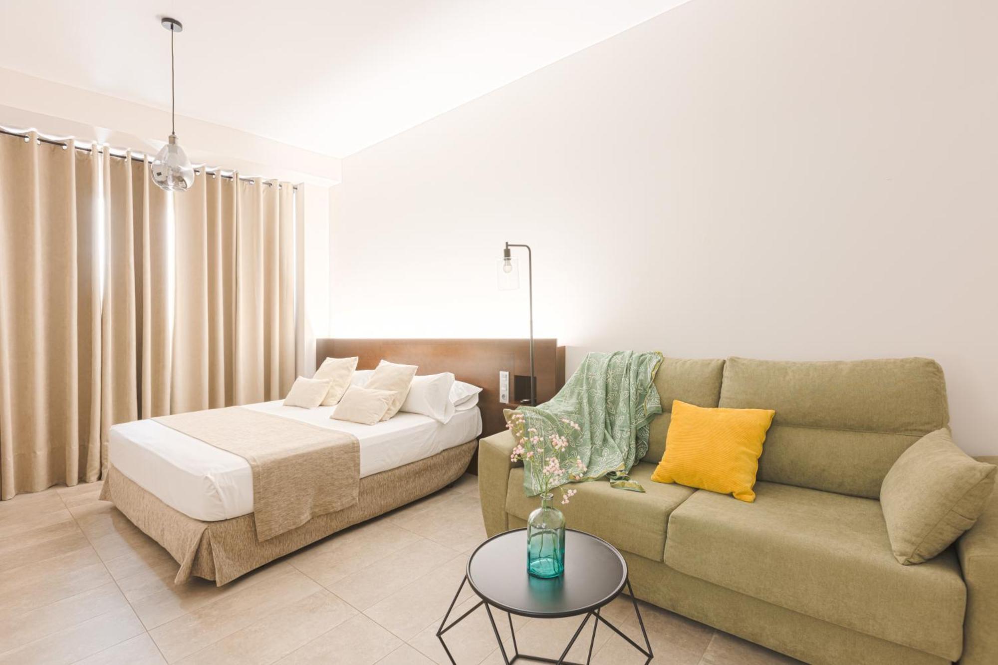 Aacr Hotel Monteolivos Sewilla Zewnętrze zdjęcie