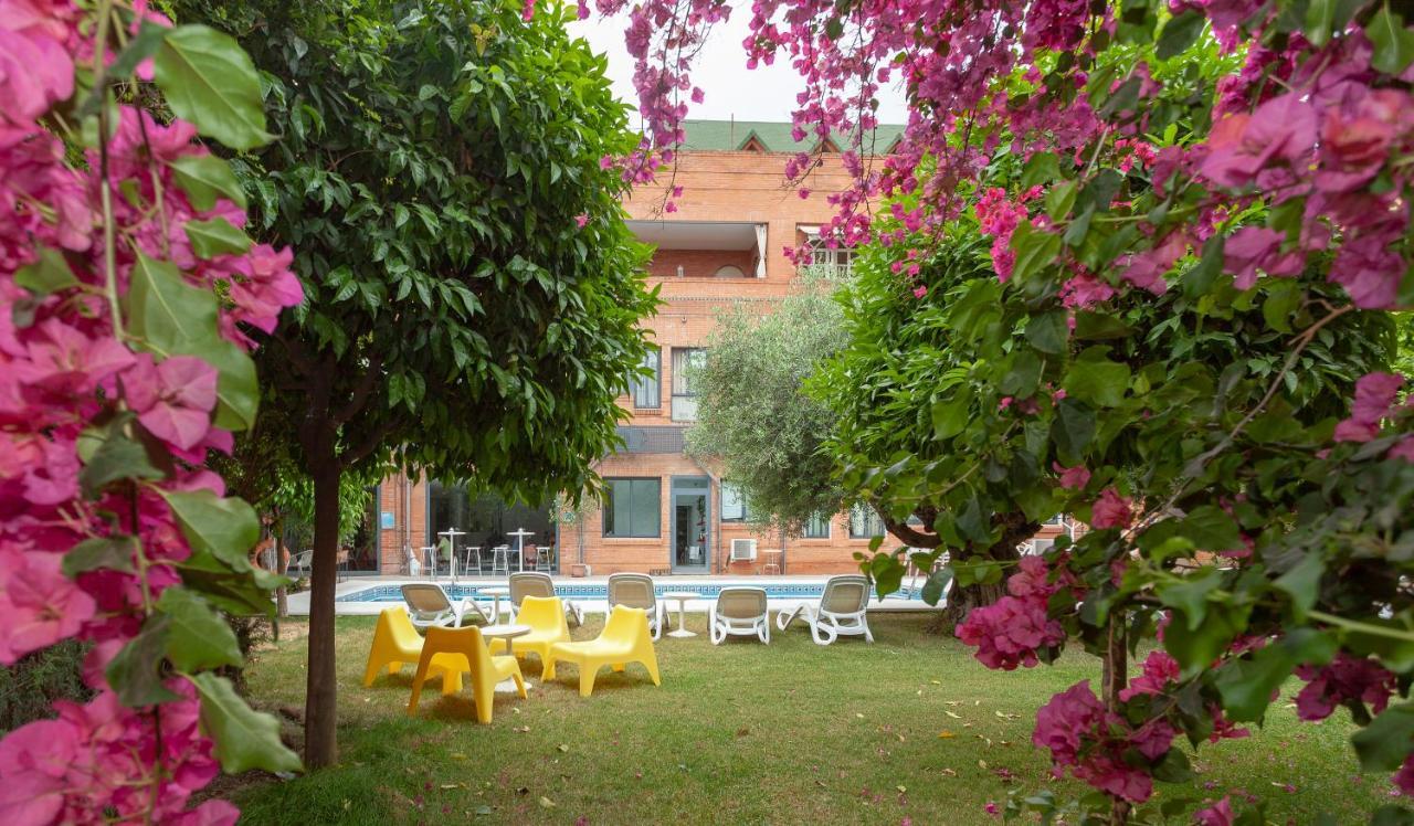 Aacr Hotel Monteolivos Sewilla Zewnętrze zdjęcie