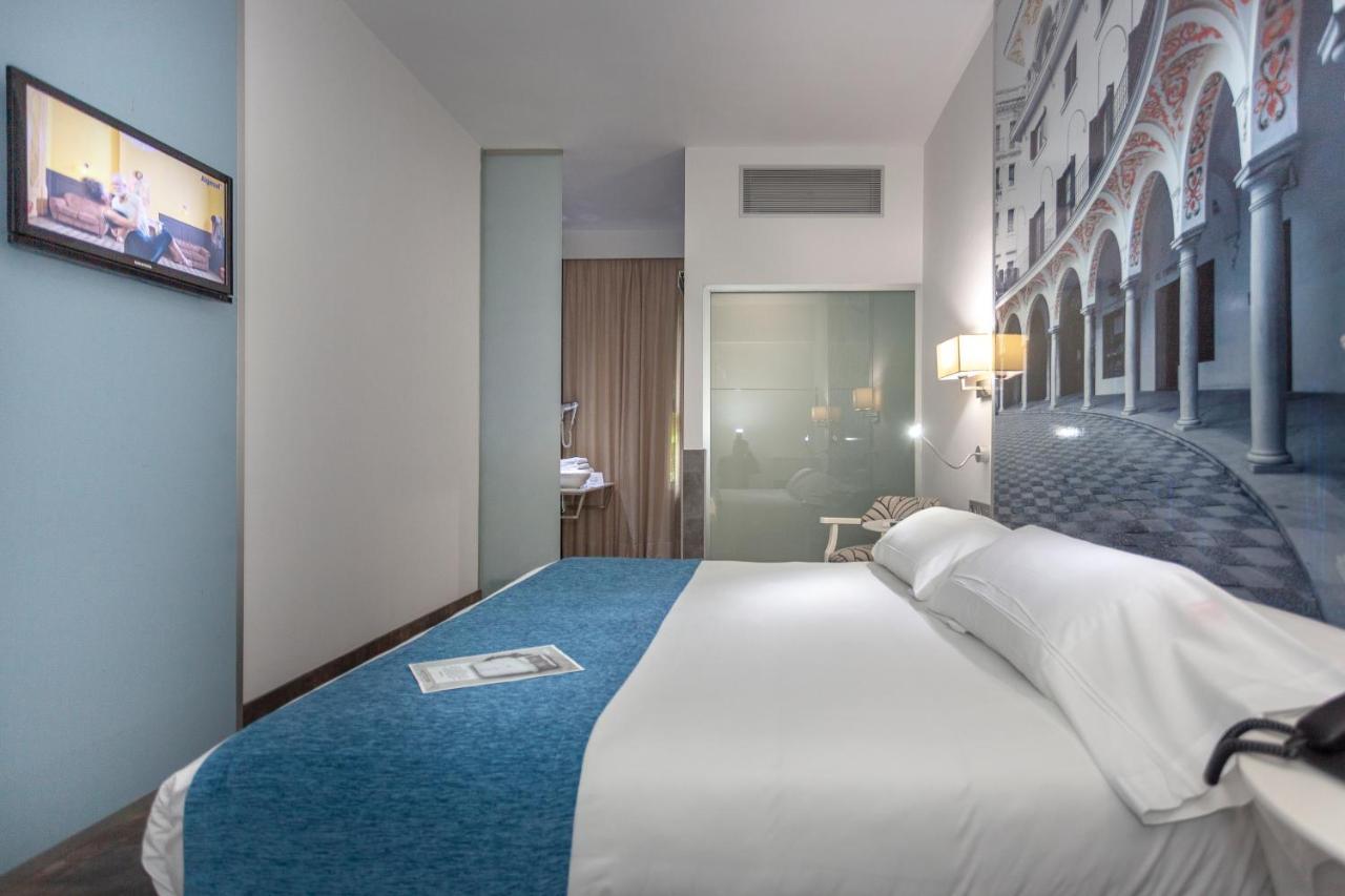 Aacr Hotel Monteolivos Sewilla Zewnętrze zdjęcie