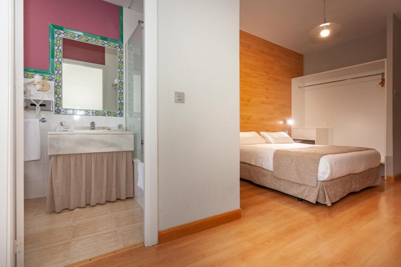 Aacr Hotel Monteolivos Sewilla Zewnętrze zdjęcie